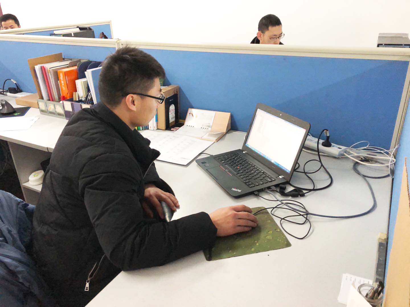 賽摩艾普噴涂機器人